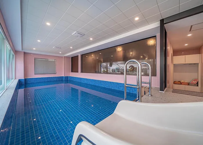 Doan Pool & Kids 酒店 *